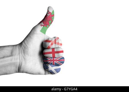 Union Jack flag sur les mains jusqu'au pouce Banque D'Images