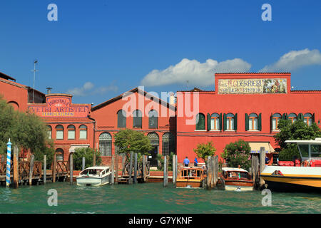 Usine de soufflage de verre Ferro & Lazzarini, l'île de Murano, Venise Banque D'Images