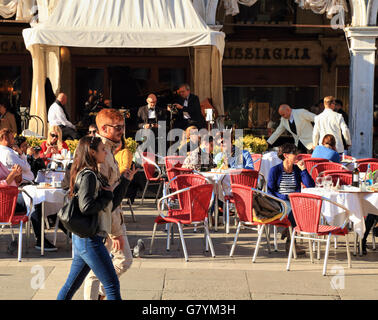 Gran Caffè Quadri. Piazza San Marco / St Mark's Square / Markusplatz, Venise. Banque D'Images