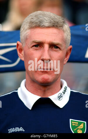 Football - FA Barclays Premiership - Bolton Wanderers / Norwich City - Reebok Stadium. Nigel Worthington, directeur de la ville de Norwich Banque D'Images