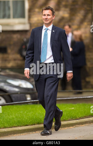 Jeremy Hunt, qui doit rester secrétaire à la Santé, arrive à Downing Street, Westminster, Londres. Banque D'Images