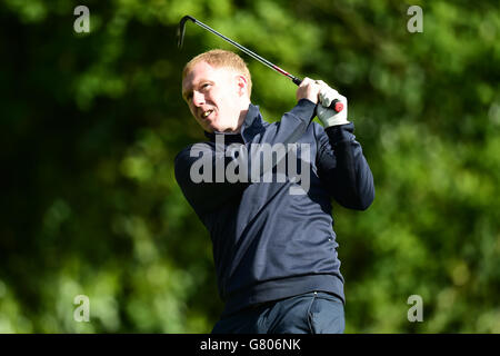 L'ancien joueur de Manchester United Paul Scholes pendant le Pro-Am au championnat BMW PGA 2015 au club de golf de Wentworth, Surrey. APPUYEZ SUR ASSOCIATION photo. Date de la photo: Mercredi 20 mai 2015. Voir PA Story GOLF Wentworth. Le crédit photo devrait se lire comme suit : Adam Davy/PA Wire Banque D'Images