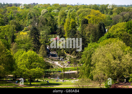 Le parc Grugapark Essen en Allemagne, un parc municipal dans le centre-ville, avec beaucoup de plantes, les jardins, les animaux et l'activité de loisirs Banque D'Images