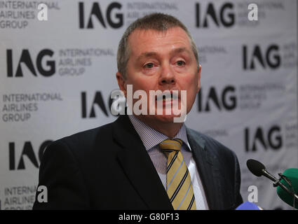 Willie Walsh, directeur général du groupe International Airlines (IAG), lors d'une conférence de presse sur la proposition du gouvernement irlandais de vendre une participation restante de 25 % dans Aer Lingus à l'hôtel Westbury de Dublin. Banque D'Images