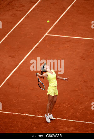 Julia Gorges lors de son 2e tour de femmes célibataires match contre Caroline Wozniacki le cinquième jour de l'Open de France à Roland Garros le 28 mai 2015 à Paris, France Banque D'Images