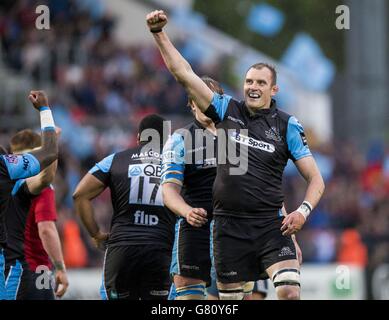 Al Kellock, capitaine des Glasgow Warriors, célèbre la finale Guinness PRO12 au Kingspan Stadium de Belfast. Banque D'Images