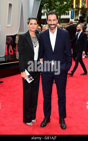 Robert pires et Jessica Lemarie assistent à la première européenne de Spy à l'Odeon Leicester Square, Londres. APPUYEZ SUR ASSOCIATION photo. Date de la photo: Mercredi 27 mai 2015. Le crédit photo devrait se lire comme suit : Ian West/PA Wire Banque D'Images