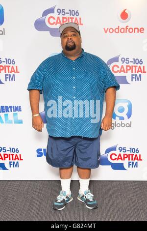 LunchMoney Lewis sur les coulisses du Capital FM Summertime ball, qui a eu lieu au stade Wembley, à Londres. Banque D'Images