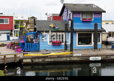 Boutique en flottant le quartier Fisherman's Wharf de Victoria (Colombie-Britannique). sur l'île de Vancouver. Banque D'Images