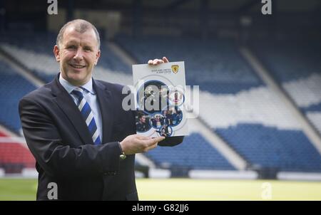 Directeur général de l'Scottish football Association Stewart Regan à la suite de l'assemblée générale annuelle de l'Scottish football Association à Hampden Park, Glasgow. Banque D'Images