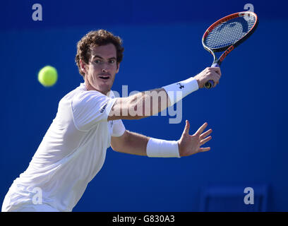 Tennis - Championnat AEGON 2015 - cinquième jour - le Queen's Club.Andy Murray, de la Grande-Bretagne, en action pendant le cinquième jour des Championnats AEGON au Queen's Club, Londres. Banque D'Images