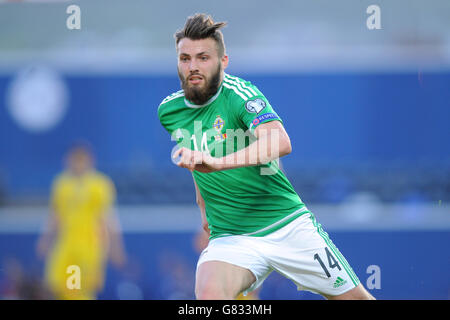 Stuart Dallas, d'Irlande du Nord, lors du match de qualification de l'UEFA European Championship à Windsor Park, Belfast. APPUYEZ SUR ASSOCIATION photo. Date de la photo: Samedi 13 juin 2015. Voir PA Story FOOTBALL Irlande du Nord. Le crédit photo devrait se lire: Martin Rickett/PA Wire Banque D'Images