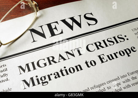 En-tête avec journal news et migrants crise : la migration vers l'Europe. Banque D'Images