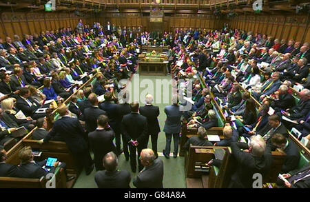 Le chef intérimaire du parti travailliste Harriet Harman parle lors des questions du premier ministre à la Chambre des communes, à Londres. Banque D'Images