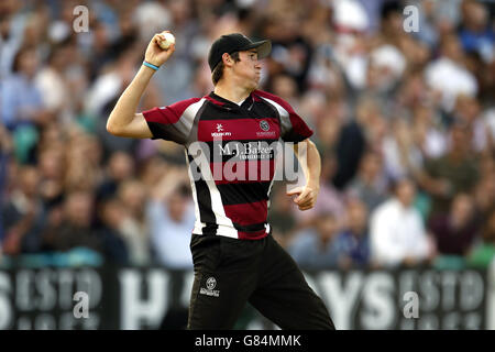 Cricket - NatWest t20 Blast - Southern Division - Surrey / Somerset - The Kia Oval.Jamie Overton de Somerset Banque D'Images