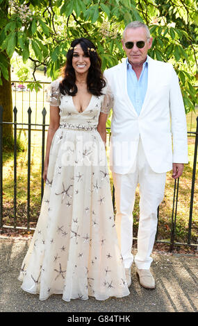 Jackie St clair et son invité arrivent à la Serpentine Gallery Summer Party à Hyde Park, Londres.Date de la photo: Jeudi 02 juillet 2015.Le crédit photo devrait se lire comme suit : Ian West/PA Wire Banque D'Images