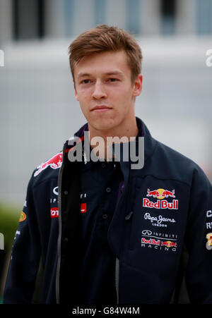 Courses automobiles - Championnat du monde de Formule 1 - Grand Prix britannique 2015 - Paddock Day - circuit Silverstone.Daniil Kvyat de Red Bull pendant la journée Paddock du Grand Prix britannique 2015 sur le circuit Silverstone, à Towcester. Banque D'Images