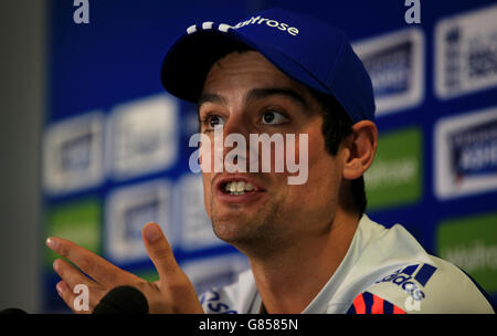 Cricket - troisième test Investec Ashes - Angleterre v Australie - session England nets - deuxième jour - Edgbaston.Le capitaine d'Angleterre Alastair Cook s'adresse aux médias avant le troisième match d'Investec Ashes Test à Edgbaston, Birmingham. Banque D'Images