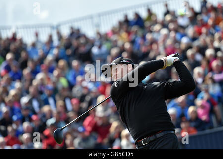 Danny Willett d'Angleterre débarque le 17 au cours du deuxième jour du Championnat d'Open 2015 à St Andrews, Fife. Banque D'Images