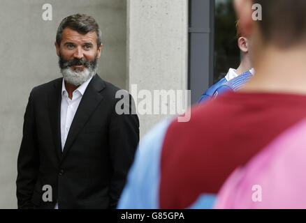 Roy Keane, directeur adjoint de la République d'Irlande, lors du lancement de la nouvelle ligue nationale U17 de SSE Airtricity au siège de FAI, à Abbotstown, en Irlande. Banque D'Images