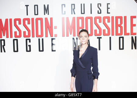 Rebecca Ferguson assiste à la Mission: Impossible Rogue Nation première au BFI Imax, Waterloo, Londres. Banque D'Images