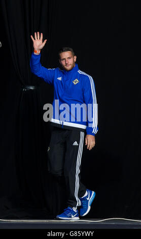 L'Irlande du Nord Conor Washington pendant l'arrivée du Titanic Fanzone, Belfast. ASSOCIATION DE PRESSE Photo. Photo date : lundi 27 juin 2016. Voir l'ACTIVITÉ DE SOCCER histoire n'Irlande. Crédit photo doit se lire : Liam McBurney/PA Wire Banque D'Images