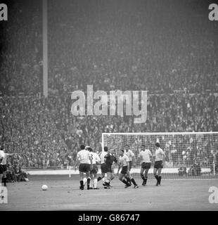 Football - Coupe du Monde FIFA Angleterre 1966 - Match d'ouverture - un groupe - Angleterre v Uruguay - Stade de Wembley Banque D'Images