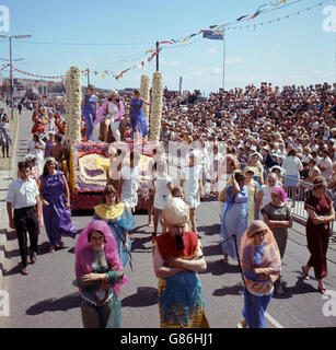 Coutumes et traditions - Bataille de la Parade des Fleurs - Jersey Banque D'Images