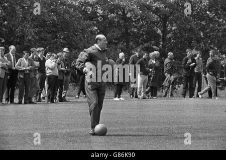 Football - Coupe du Monde FIFA Angleterre 1966 - L'Allemagne de l'Ouest Formation - Ashbourne Banque D'Images