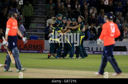 Le joueur australien a remporté le match et la série générale lors du deuxième match Twenty20 de la série féminine Ashes au County Ground de Brighton, en BrightonandHoveJobs.com. Banque D'Images