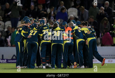 Cricket - Women's Ashes 2015 - Deuxième vingt20 - Angleterre v Australie - BrightonandHoveJobs.com Terre Comté Banque D'Images