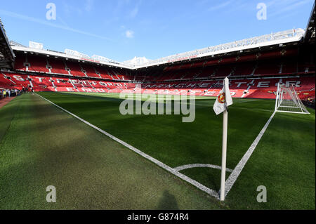 Football - Barclays Premier League - Manchester United / Tottenham Hotspur - Old Trafford.Une vue générale d'Old Trafford avant le match de la Barclays Premier League à Old Trafford, Manchester. Banque D'Images