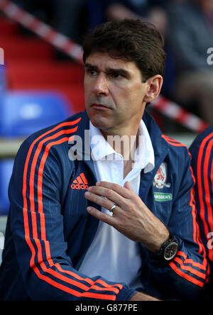 Soccer - Capital One Cup - première partie - Oldham Athletic v Middlesbrough - SportsDirect.com Park.Aitor Karanka, gérant de Middlesbrough, lors de la coupe Capital One, premier match rond au SportsDirect.com Park, Oldham. Banque D'Images