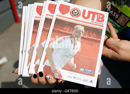 Football - Sky Bet League One - Sheffield United / Blackpool - Bramall Lane. Programme d'allumette Sheffield United et Blackpool Banque D'Images