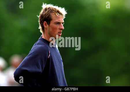 Cricket - Cheltenham & Gloucester Trophée - Premier tour - Staffordshire v Surrey - Leek Banque D'Images