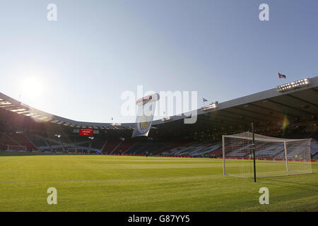 Football - UEFA Euro 2016 - qualification - Groupe D - Ecosse / Allemagne - Hampden Park. Vue générale sur le terrain de Hampden Park. Banque D'Images