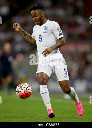 Football - UEFA Euro 2016 - qualification - Groupe E - Angleterre / Suisse - Stade Wembley.Raheem Sterling en Angleterre lors du match de qualification européen de l'UEFA au stade Wembley, Londres. Banque D'Images