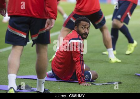 Ikechi Anya en Écosse pendant la séance d'entraînement à Hampden Park, Glasgow. APPUYEZ SUR ASSOCIATION photo. Date de la photo: Dimanche 6 septembre 2015. Voir PA Story FOOTBALL Scotland. Le crédit photo devrait se lire : Jeff Holmes/PA Wire. RESTRICTIONS : l'utilisation est soumise à des restrictions. . Utilisation commerciale uniquement avec l'accord écrit préalable de la Scottish FA. Pour plus d'informations, appelez le +44 (0)1158 447447. Banque D'Images