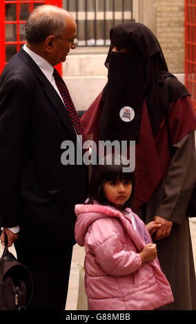 Babar Ahmad Extradition - Tribunal de première instance de Bow Street Banque D'Images