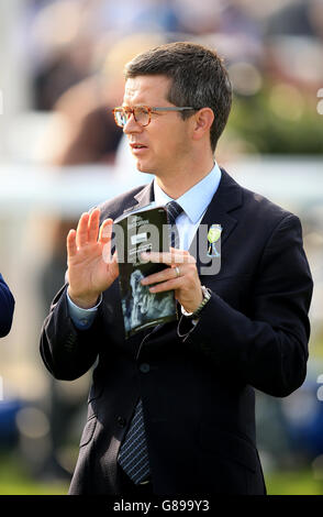 Courses hippiques - 2015 Ladbrokes St Leger Festival - troisième jour - courses de Doncaster. Roger Varian, formateur Banque D'Images