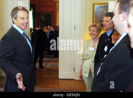 Tony Blair rencontre le personnel éducatif - 10 Downing Street. Le Premier ministre britannique Tony Blair. Banque D'Images