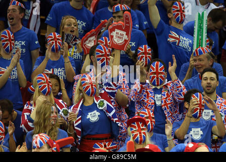 Tennis - coupe Davis - demi-finales - Grande-Bretagne v Australie - première journée - Emirates Arena.Les fans de Grande-Bretagne pendant la première journée de la demi-finale de la coupe Davis entre la Grande-Bretagne et l'Australie à l'Emirates Arena, Glasgow. Banque D'Images