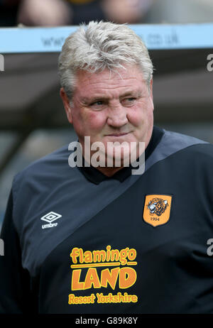 Football - Championnat Sky Bet - Hull City / Blackburn Rovers - KC Stadium. Steve Bruce, directeur de Hull City Banque D'Images