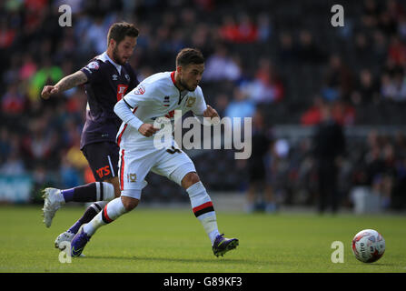 Jake Forster-Caskey de Milton Keynes lors du match du championnat Sky Bet au stade :mk, Milton Keynes. Banque D'Images