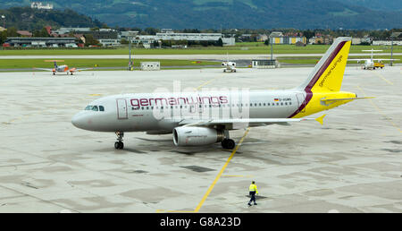 Airbus A319 de la compagnie aérienne Germanwings à l'aéroport de Salzbourg, Autriche, Europe Banque D'Images