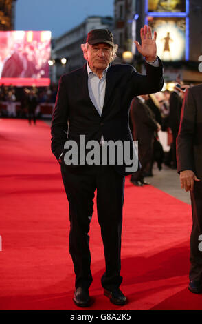 Robert de Niro participe à la première européenne de l'stagiaire à vue à Leicester Square, Londres. APPUYEZ SUR ASSOCIATION photo. Date de la photo: Dimanche 27 septembre 2015. Voir l'histoire de PA SHOWBIZ stagiaire. Le crédit photo devrait se lire: Yui Mok/PA Wire Banque D'Images