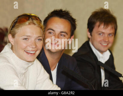 L'ensemble des Star Cup Pro Celebrity Golf Tournament Photocall - Le Celtic Manor Resort Banque D'Images