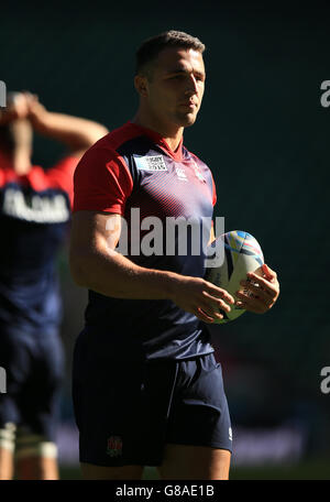 Rugby Union - coupe du monde de Rugby 2015 - entraînement d'Angleterre - Twickenham.Sam Burgess d'Angleterre lors d'une séance d'entraînement au stade Twickenham, Londres. Banque D'Images