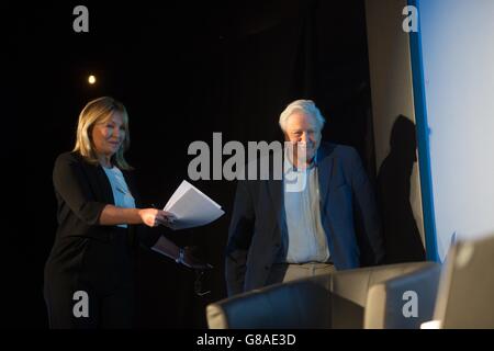 Sir David Attenborough lance le festival radio Times au Green au Hampton court Palace avec un événement spécial mettant en vedette Sir David Attenborough qui prend maintenant sa place dans le premier Hall of Fame du radio Times, où il parle de ses 60 ans de diffusion. Banque D'Images