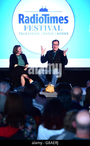 Festival radio Times 2015.Russell T Davies discute de sa vie au Festival radio Times sur le green au palais de Hampton court.Londres. Banque D'Images